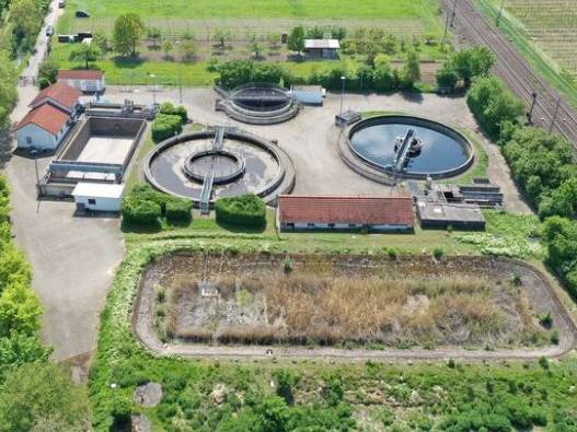 Luftaufnahme der Kläranlage Alsheim